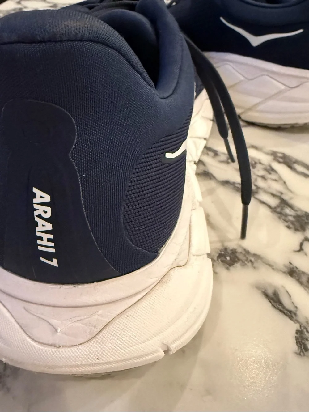 HOKA ONE ONE Arahi 7 Men's Running Shoes Navy Blue White Size 11EE